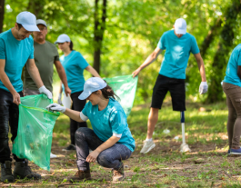 La normativa augmenta el pagament del quilometratge de les persones voluntàries i treballadores. Font: Canva.