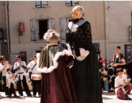 Els gegantons de l'Avi i l'Àvia Font: 