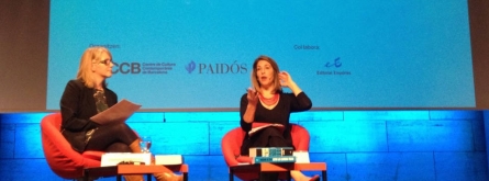 Naomi Klein a la conferència al CCCB, 27/03/15 (imatge: 350.org) Font: 