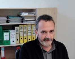 Xavier Planas a les oficines de la Fundació Catalana de l'Esplai. Font: Júlia Hinojo