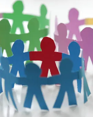 Figuretes de persones de paper