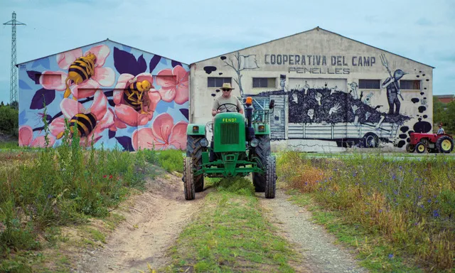 Els murals que donen color al poble de Penelles