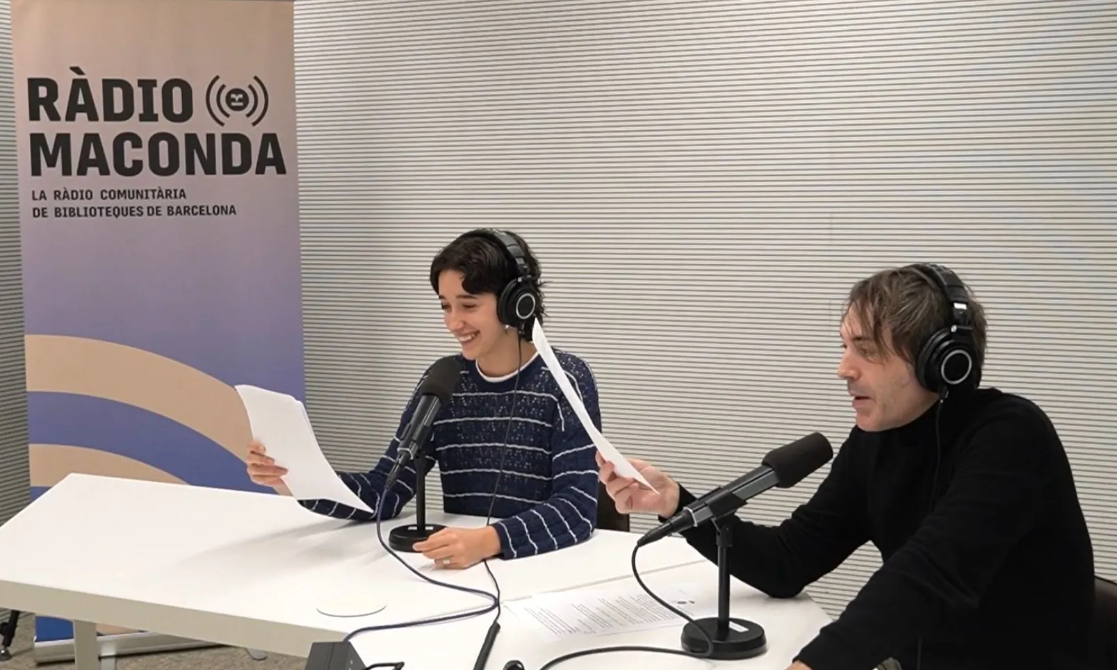L'estudi de Ràdio Maconda, situat a la Biblioteca Gabriel García Márquez de Barcelona.