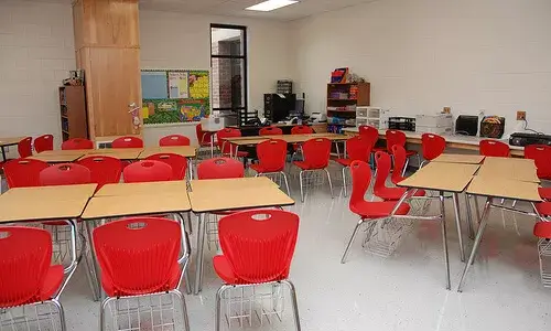 Fotografia d'una aula d'una escola. Galeria BES photos al Flickr.  