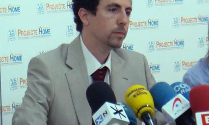 Oriol Esculies, director de Projecte Home, durant la presentació de la memòria