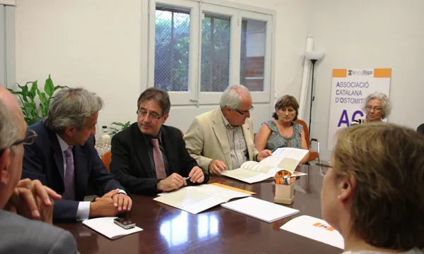 El conseller Jordi Ausàs durant la reunió amb els membres d'Oncolliga