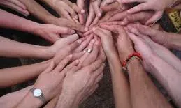 Mans unides