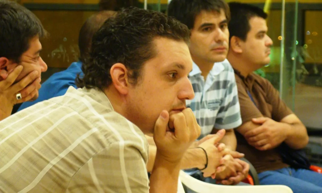 Joves reunits_josevicentealmiron_Flickr Joves reunits_josevicentealmiron_Flickr
