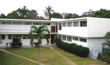 Edifici central de la Université d'Etat d'Haïti