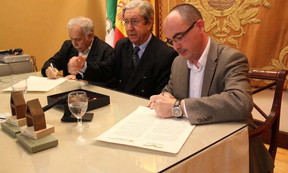 Signatura del document d'agermanament