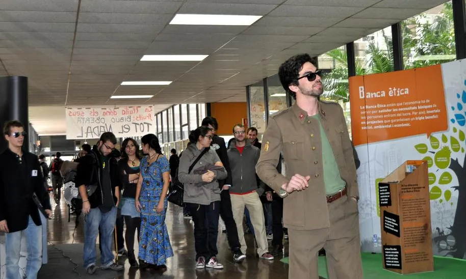 Performance de presentació de la campanya a la UPC. Font: Setem