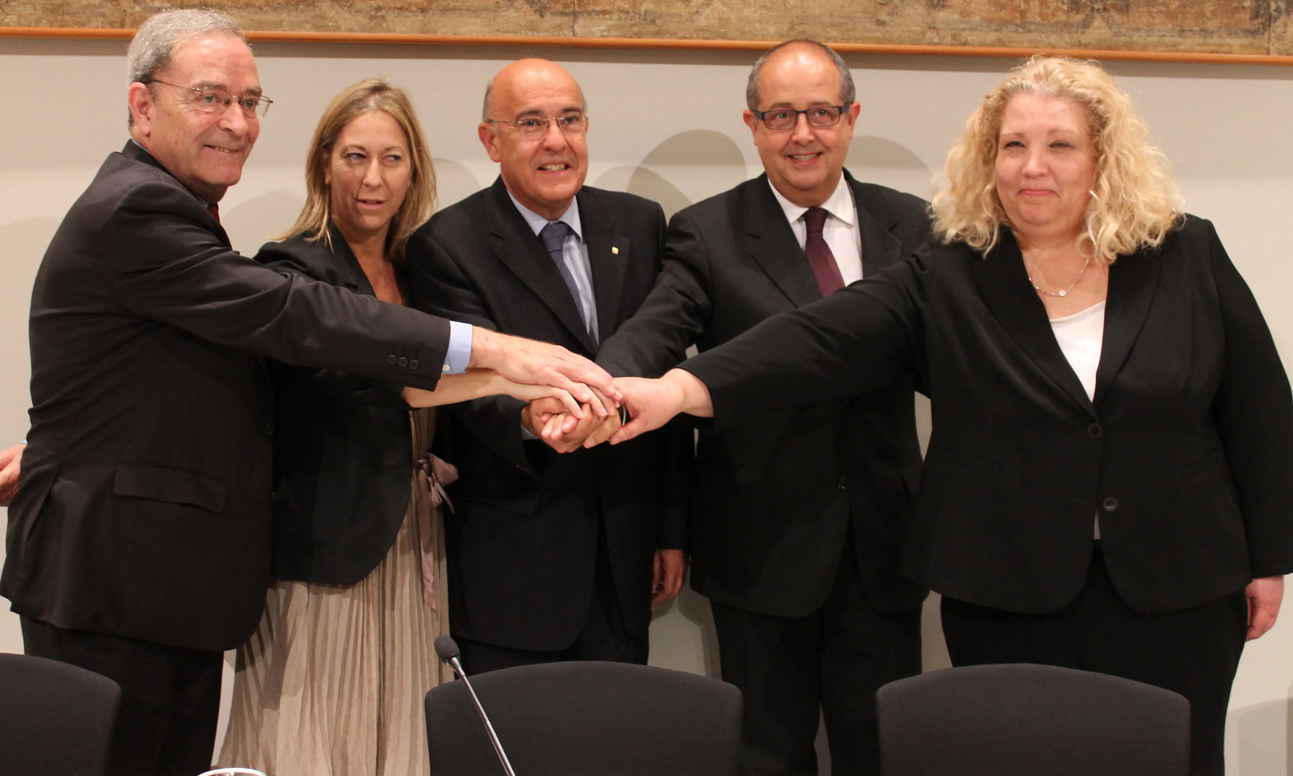 Foto de la signatura del Conveni