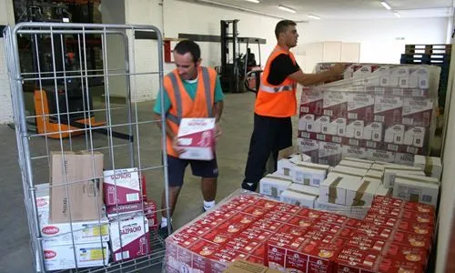Recollida d'aliments a Tarragona. Font: Tarragona Ràdio