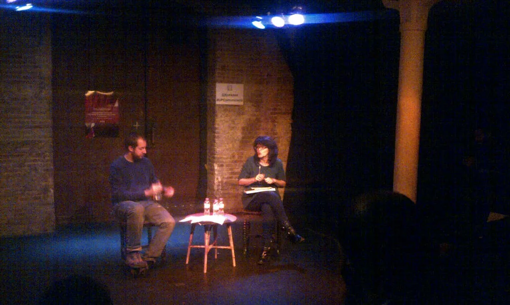 Els autors durant la presentació de l'Útil Pràctic