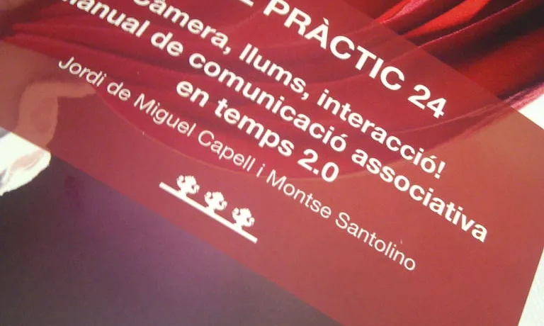 Manual Útil Pràctic editat per Torre Jussana sobre comunicació associativa