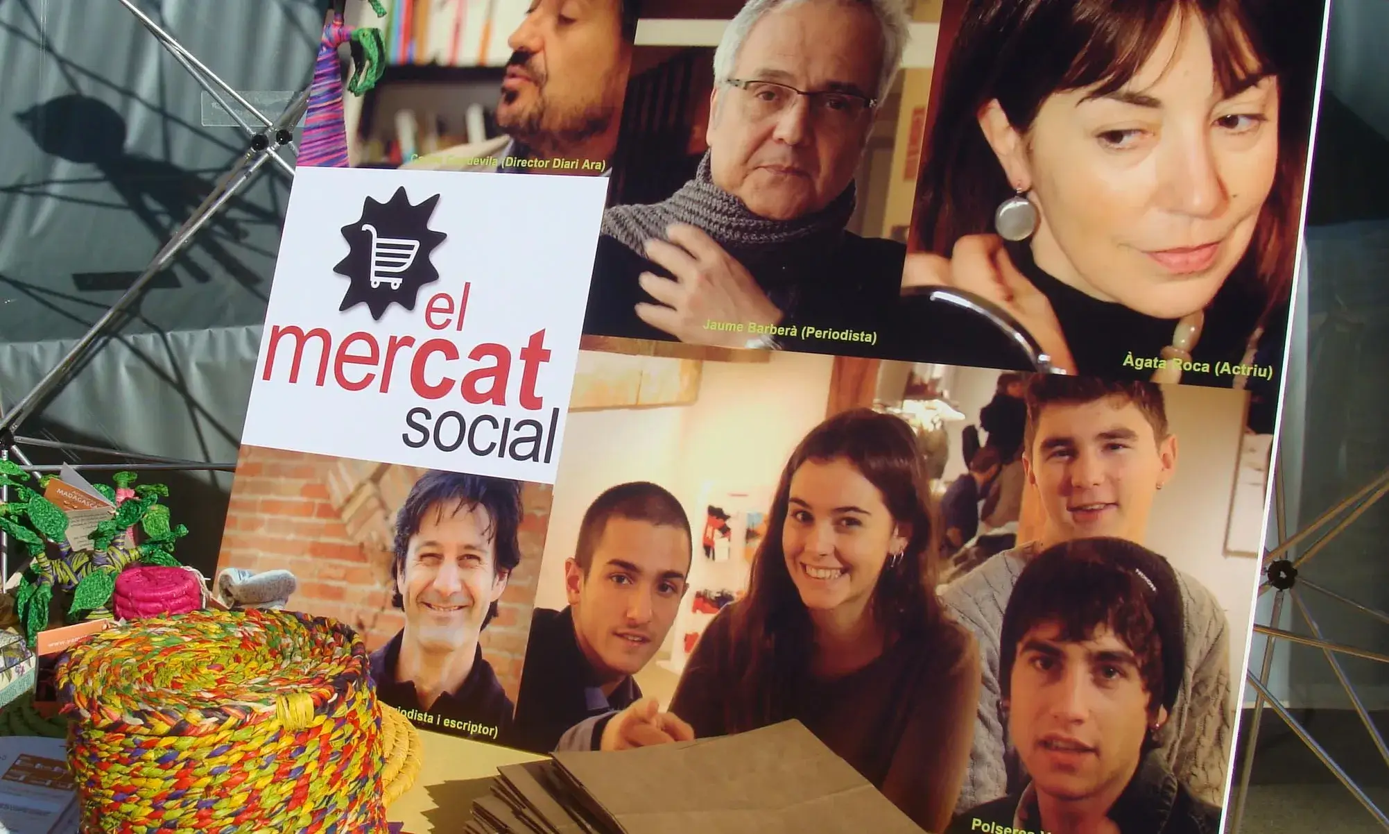 Expositor d'El Mercat Social a la Festa de la Solidaritat i del Soci