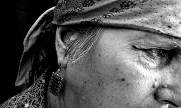 Dona d'étnia gitana. Font: Revista Crítica.