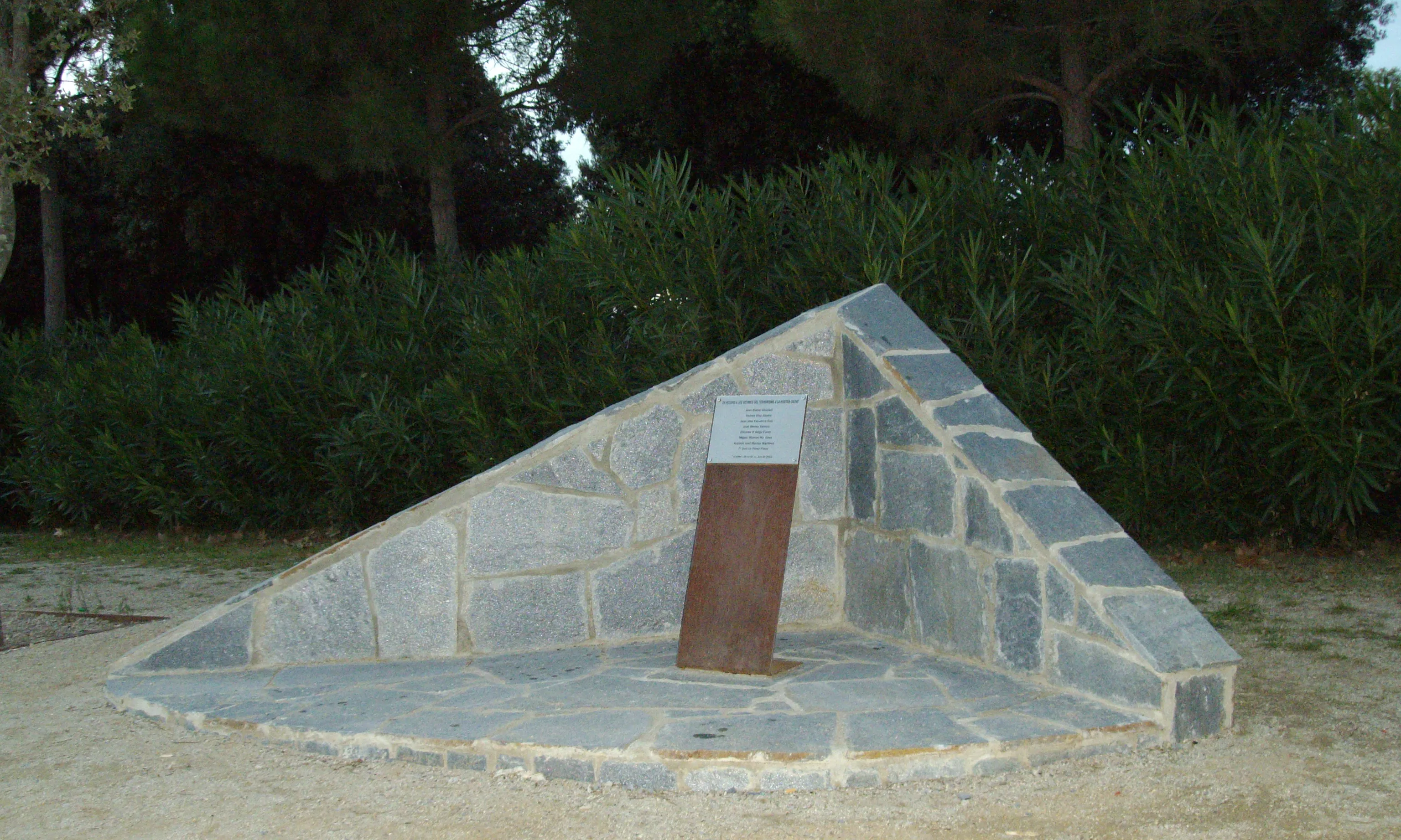 Memorial víctimes terrorisme a Sabadell Memorial víctimes terrorisme a Sabadell