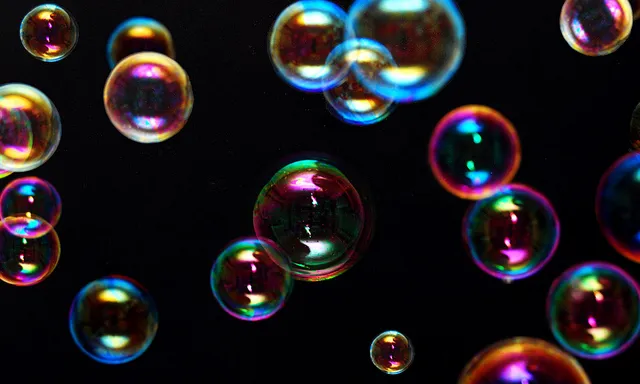 Bombolles de colors. Addicció_pacensepatoso_Flickr Bombolles de colors. Addicció_pacensepatoso_Flickr