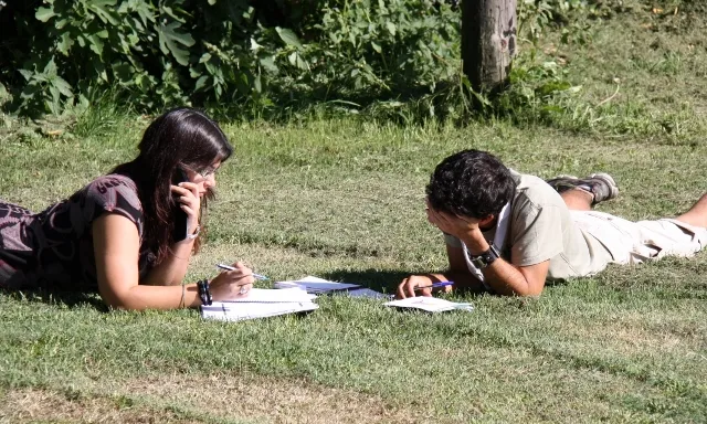 Voluntaris de Minyons Escoltes i Guies de Catalunya.