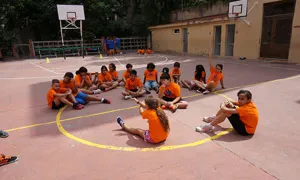 Nens i nenes participant en una activitat durant l'estiu - Font: Fundació Pere Tarrés