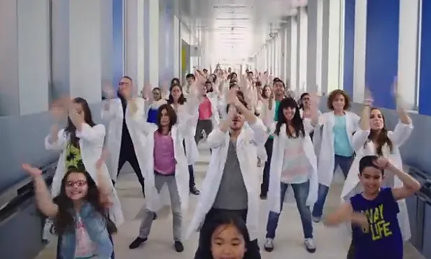 El vídeo musical és l’element principal d’una campanya  de micromecenatge