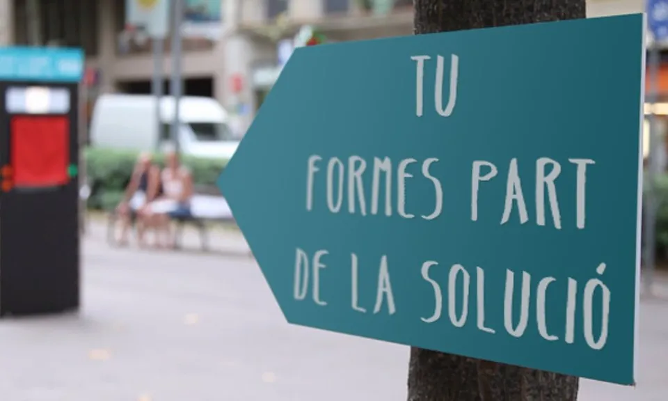 Tu formes part de la solució, lema de la campanya en una imatge de l'espot publicitari