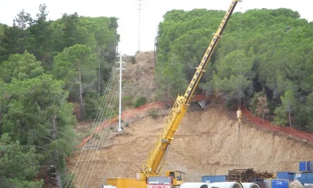 Impacte ambiental en el medi natural (imatge; tecnologiaisostenibilidad.upc.edu)