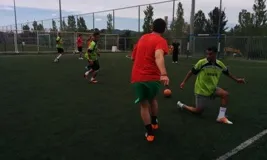 Partit de futbol entre el SAF i persones internes a Brians, el curs passat a la UAB