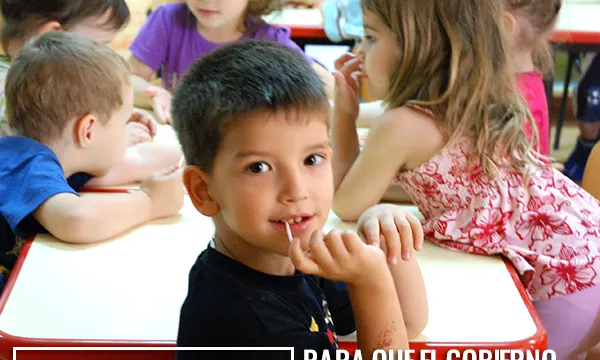 Adees Infantils posa en marxa “10.000 firmes per la infancia”