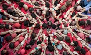 Castellers. Font: Nens del Vendrell
