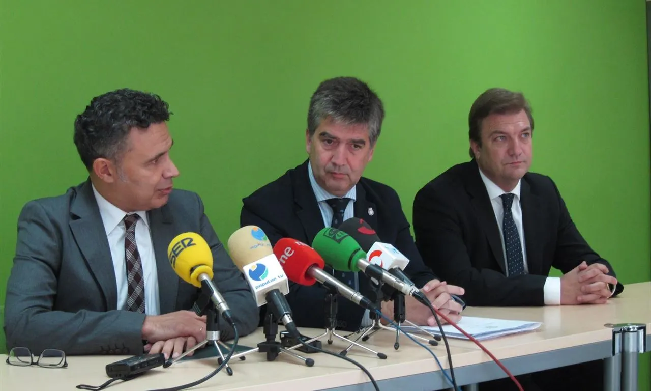 Ignacio Cosidó declarant a la jornada de Logronyo. Font: web europapress.es