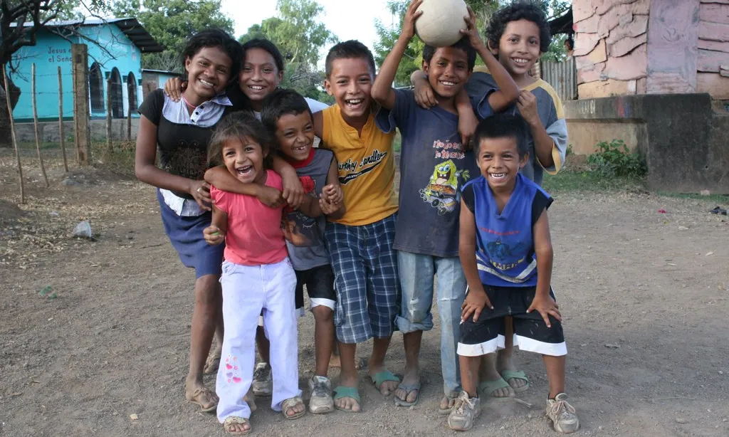 Infants de l'Hotel Con Corazón, a Nicaragua, una casa de turisme responsable