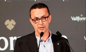 El president de l'entitat en un sopar solidari de lluita contra el càncer