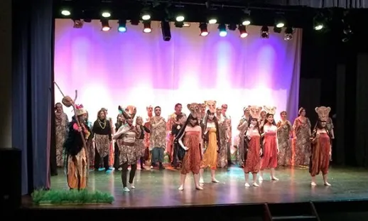 "El REi Lleó" col.labora amb Fallou Ongd
