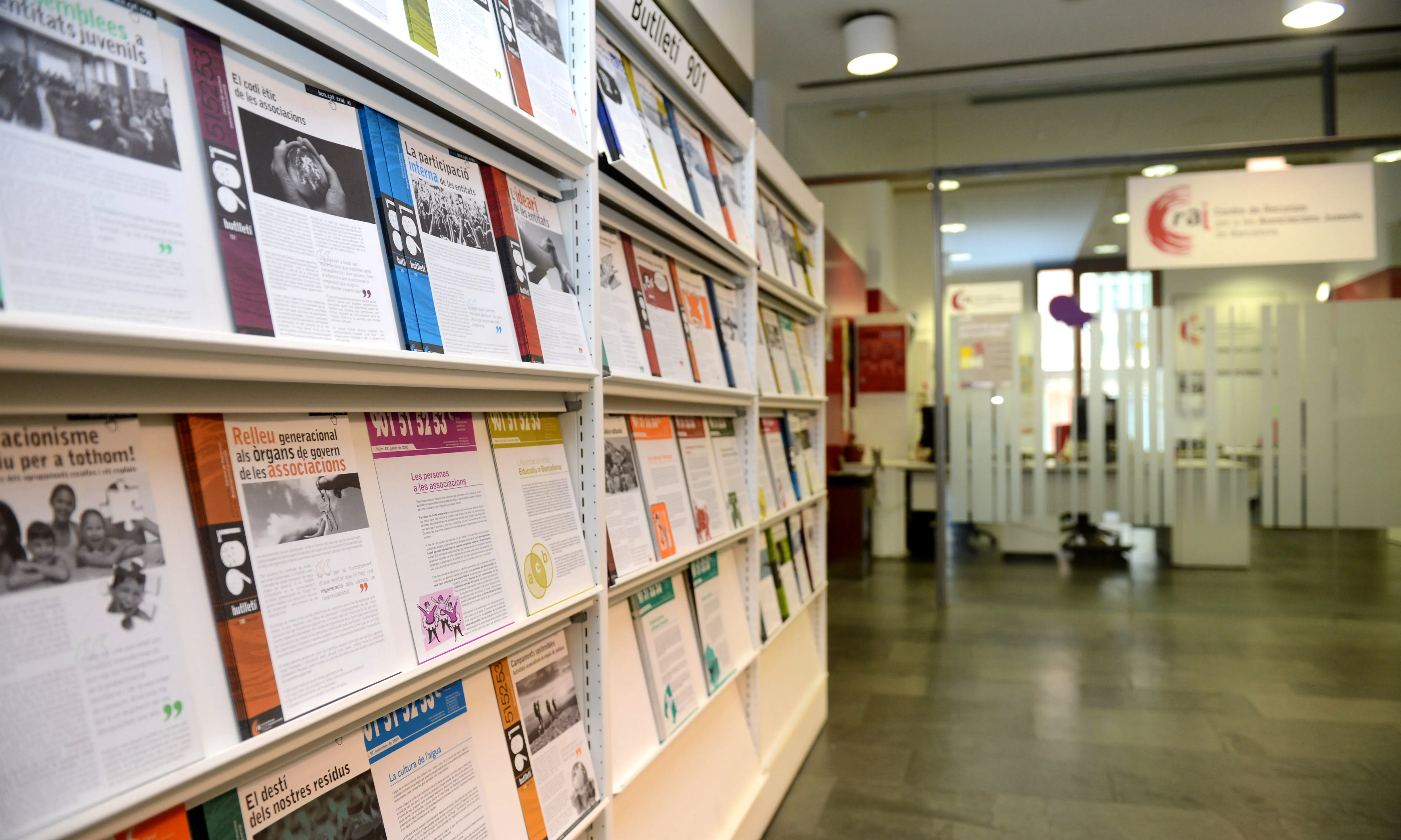 Passadís del Centre de Recursos per a les Associacions Juvenils de Barcelona