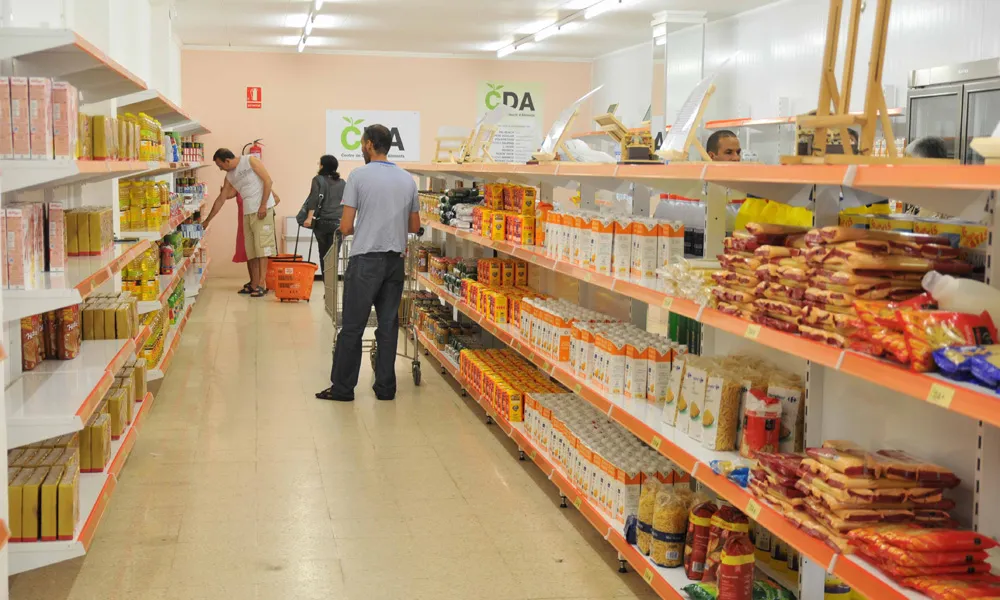 Centres de Distribució Aliments del programa d'aliments per a veïns del Raval. Imatge d'ASM