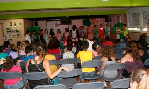 Treballant el projecte a l'escola Mestre Morera