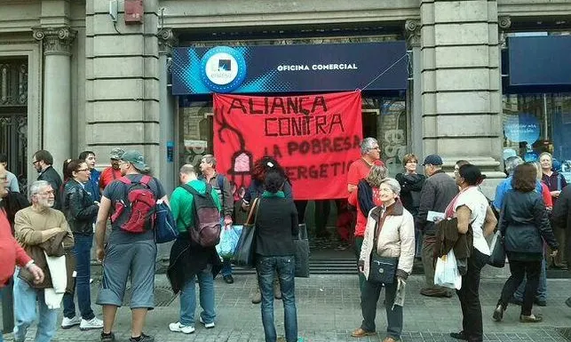 Concentració d'activistes APE. Font: Les nostres energies
