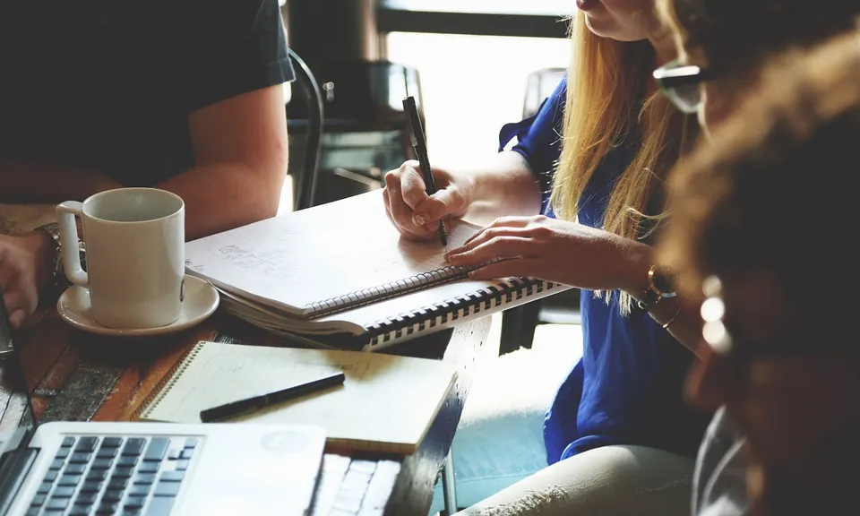 Nous cursos gratuïts per a les associacions de Barcelona