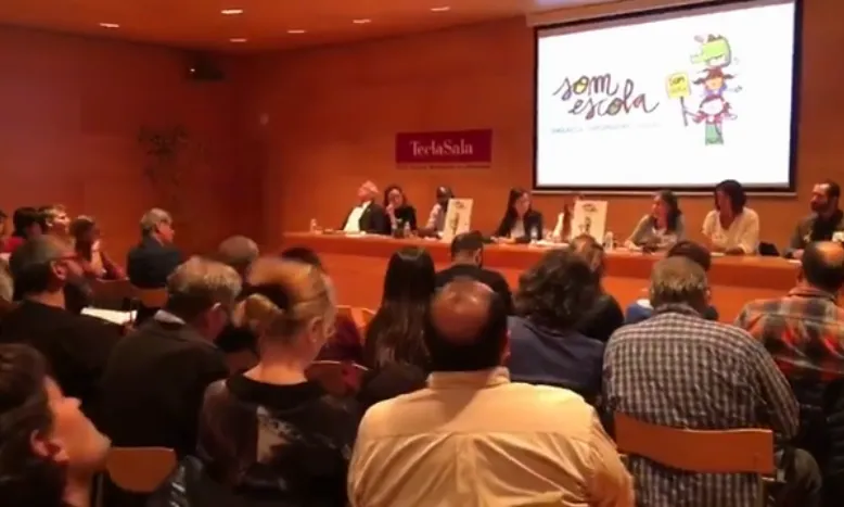 Presentació del manifest a la sala d’actes de la biblioteca Tecla Sala