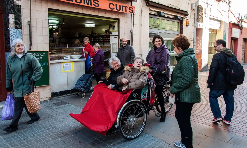 Passejant pel barri del Clot i parlant amb el veïnat