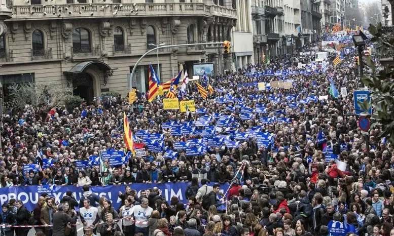 La manifestació #VolemAcollir va tenir un gran èxit en part gràcies a la difusió que es va fer per xarxes.