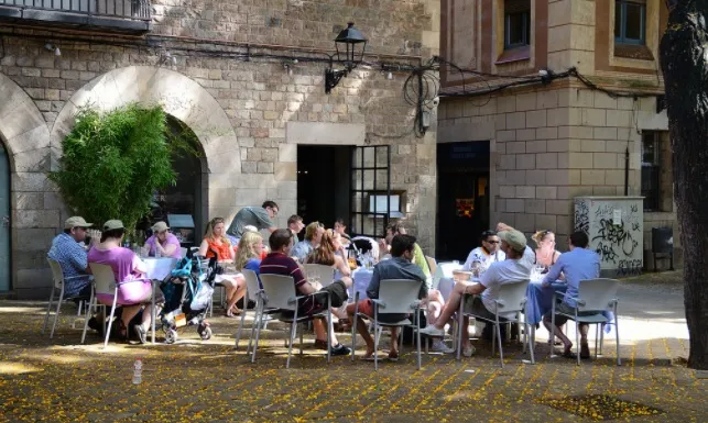 Les terrasses a Barcelona, un tema de debat entre el veïnat.