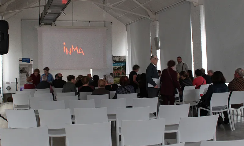 El mateix escenari del curs va ser també escenari de la seva projecció