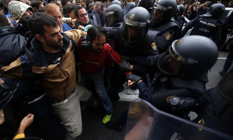 Càrrega policial durant l'1-O