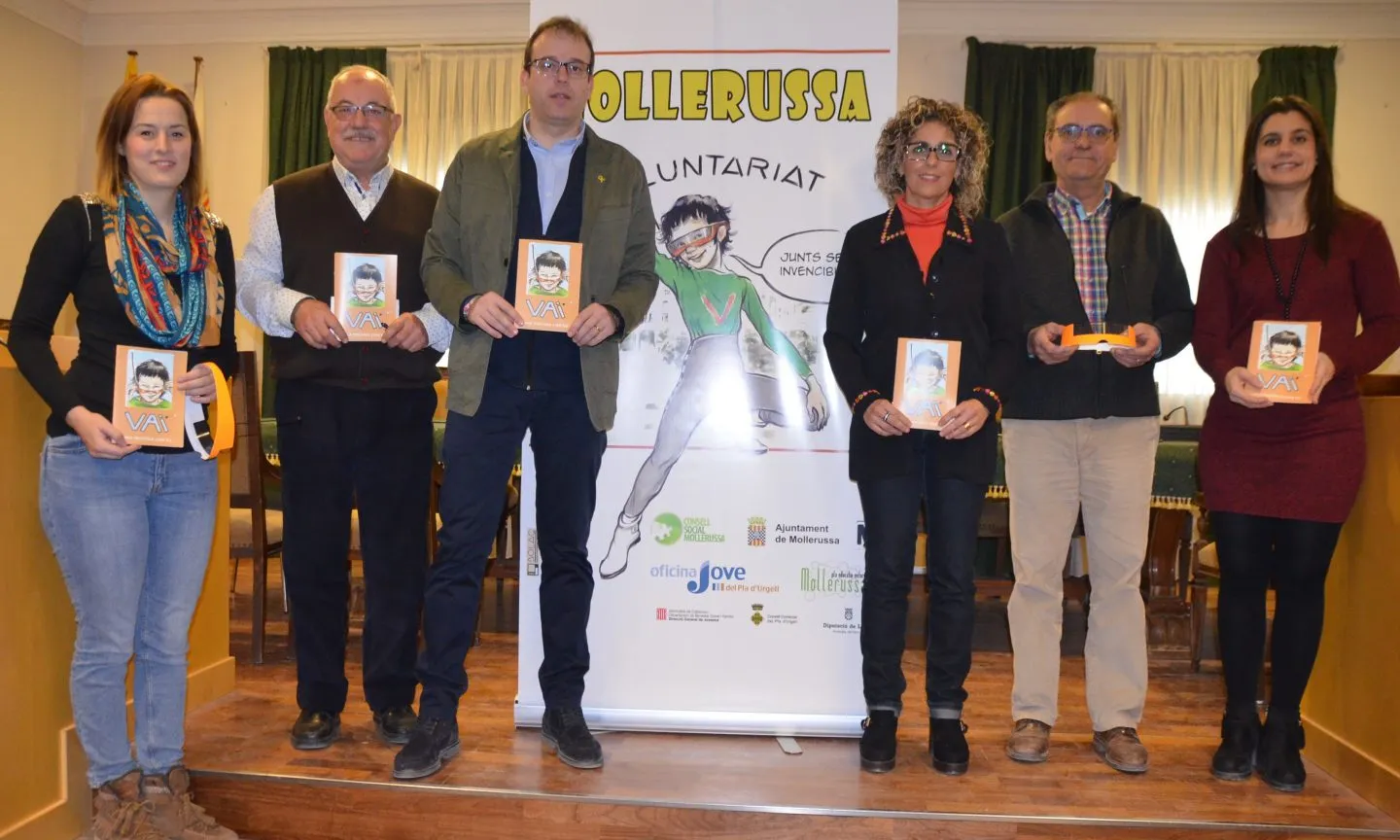 Moment de la presentació del còmic a l'Ajuntament de Mollerussa