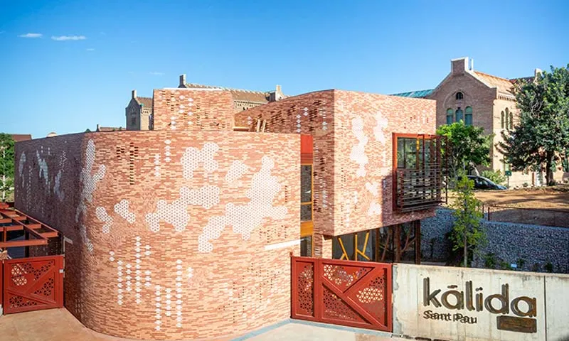 El centre està basat en el model Maggie's.