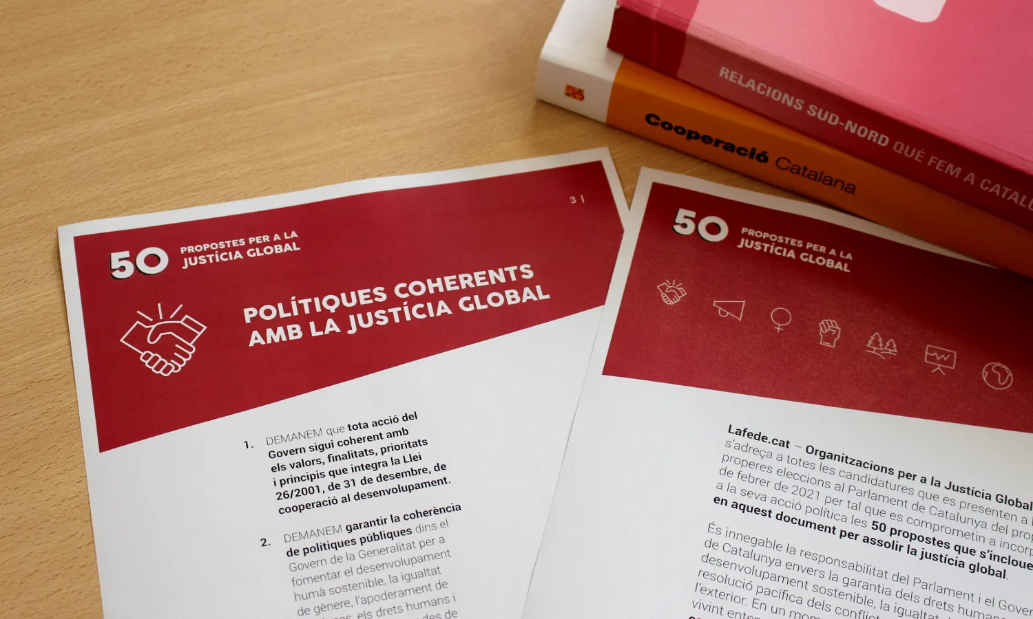Lafede.cat presenta ‘50 demanden per a la Justícia Global’ als partits polítics. 