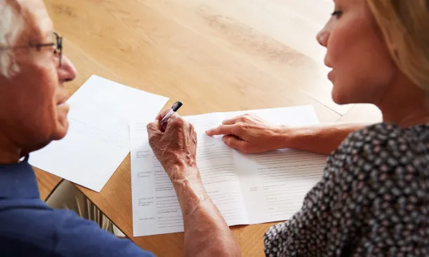 Catalunya és una de les comunitats autònomes on més persones han realitzat un testament solidari.